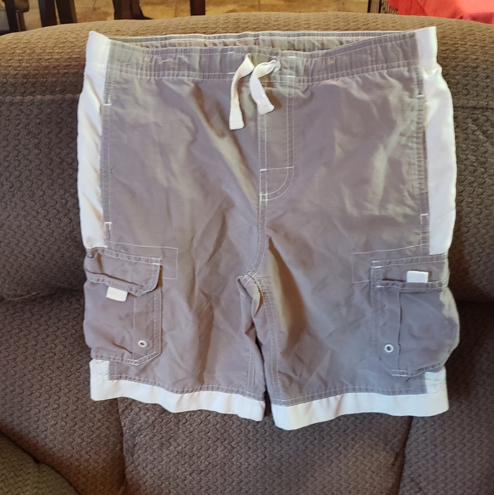 Mossimo Gray and White Cargo Shorts Boys SMALL 6/7
